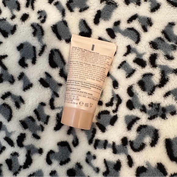 NWOT Clinique Moisture Surge Overnight Mask (1 oz) **make an offer** - Picture 4 of 4